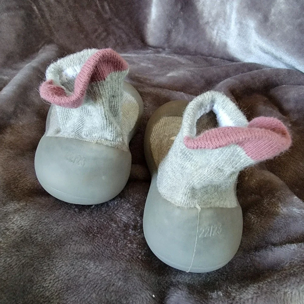 Sock Shoes Kids 22/23 Gray & Pink Excellent Flexible Rubber Sole Studded